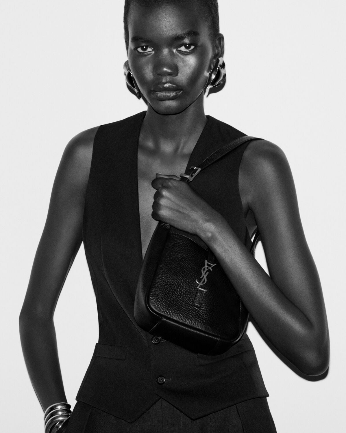 LE 5 A 7 BABY SOUPLE EN CUIR GRAINĂ