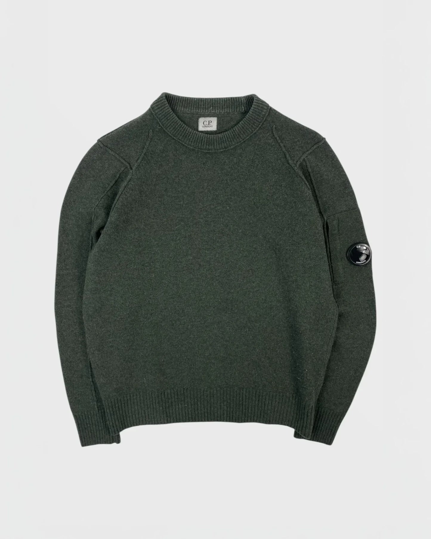 C.P. Company pull