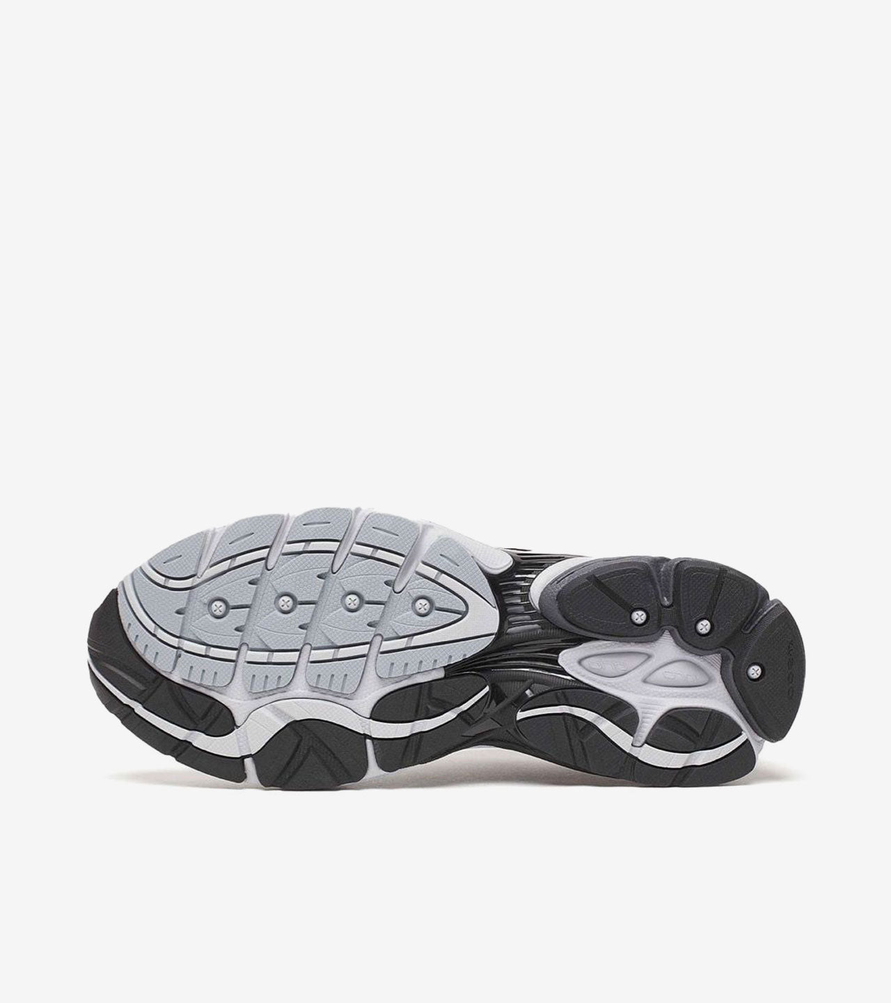 Saucony ProGrid Omni 9 Microchip