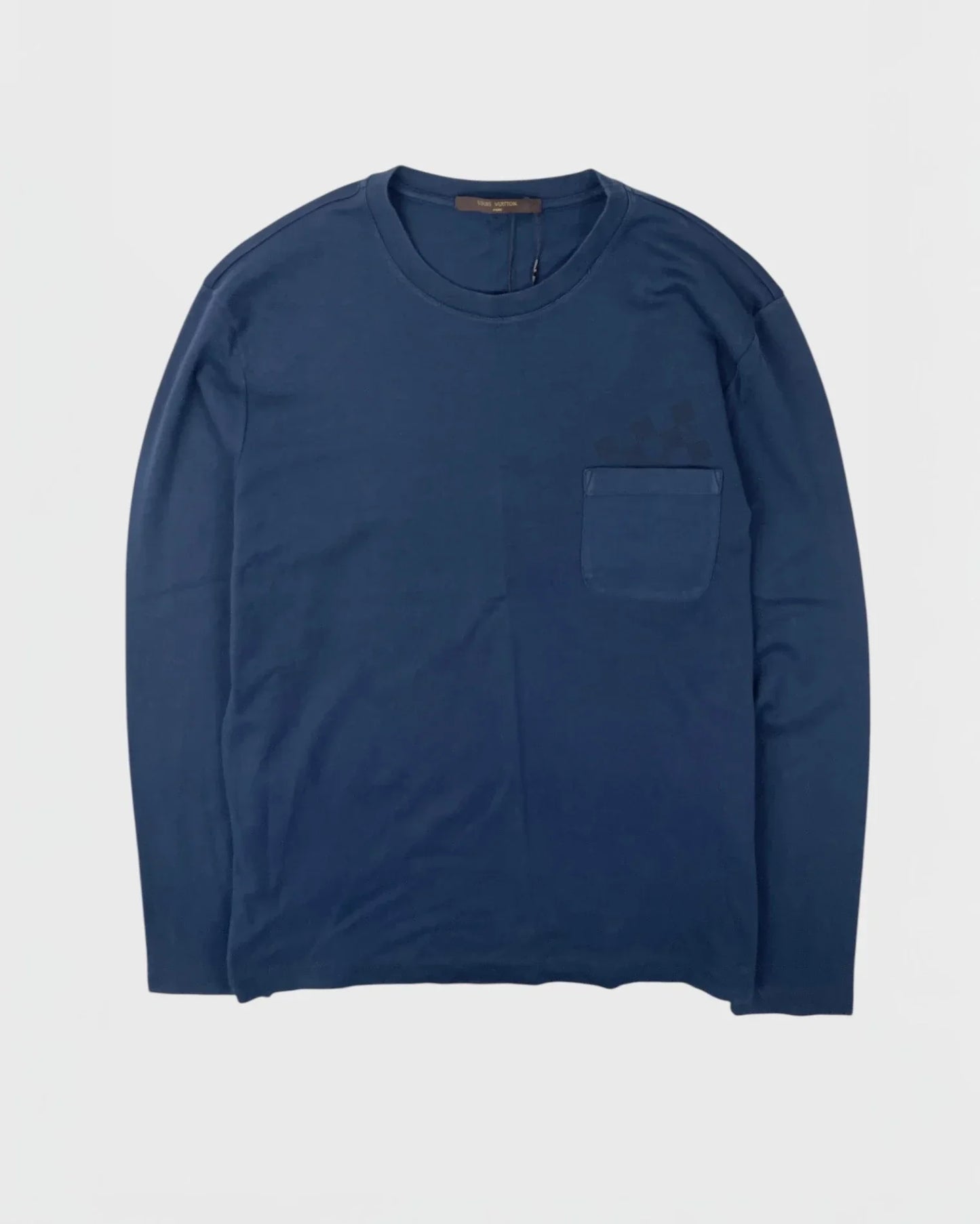 Louis Vuitton sleeve monogramme